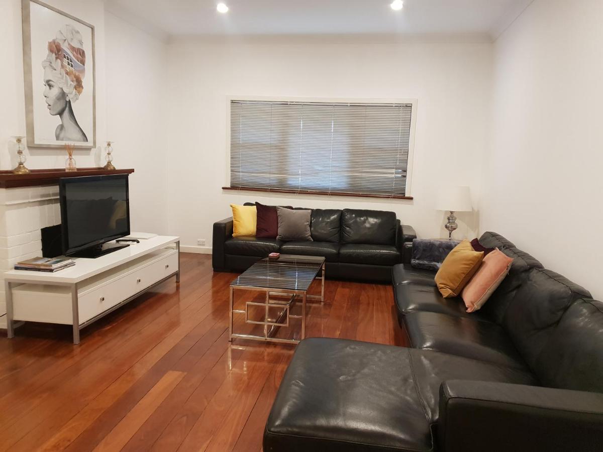 Leisurely Manor - Spacious Three Bedroom Home In Fremantle Ngoại thất bức ảnh